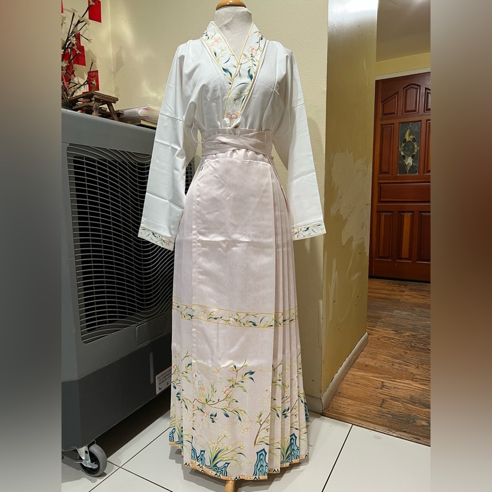 XL 2PC chinese style dress suit，hanfu，horse-face skirt